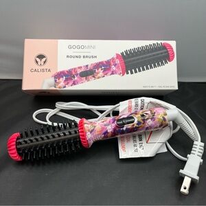 Calista GOGOMINI Floral Round Brush - Pink